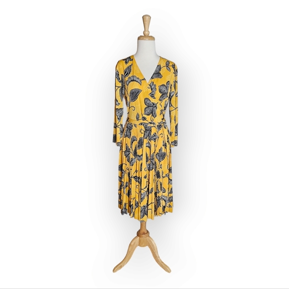 Maggy London Dresses Maggy London Long Sleeve Pleated Yellow